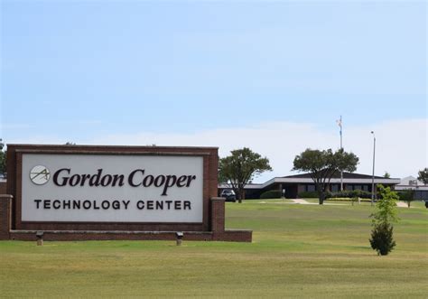 Gordon cooper technology center - Gordon Cooper Technology Center offers full time career pathways to high school juniors, seniors and adults. Courses are offered from 8:15 to 11:15 AM and 12:55 to 3:55 PM Monday through Friday. A student can choose to